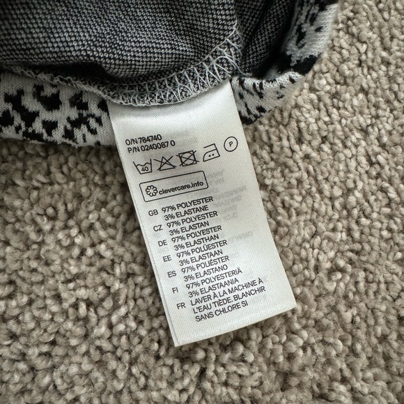 H&M Divided Textured Snake Print Bodycon Tank Mini Dress women’s size 12 - Picture 3 of 4